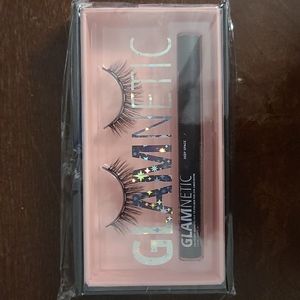 Glamnetic eye liner with Lashes